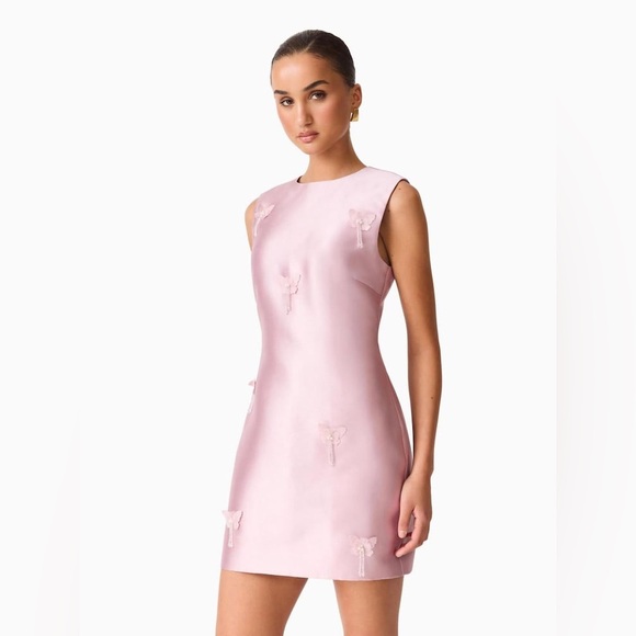 Elliatt Dresses & Skirts - Elliatt Women's Pink Tula Shift Mini Dress Size S NWT formal